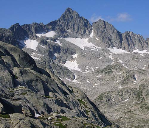 Besiberri Nord (3.008m) image number 0